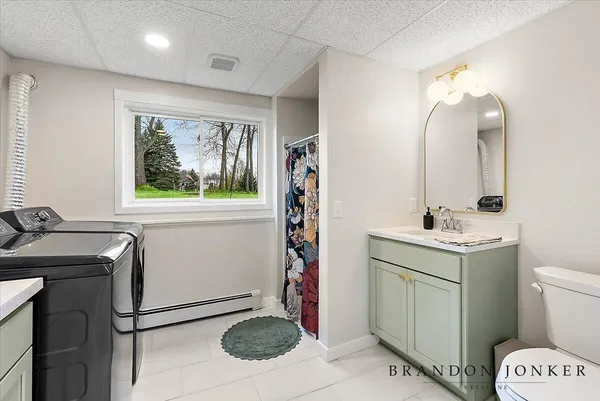 $640,000 | 9095 76th Street Southeast, Alto, MI 49302
