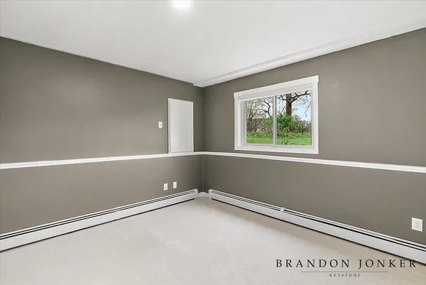 $640,000 | 9095 76th Street Southeast, Alto, MI 49302