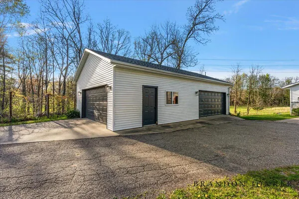 $640,000 | 9095 76th Street Southeast, Alto, MI 49302