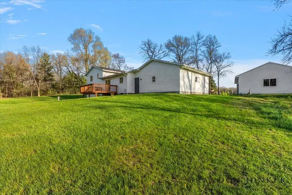 $640,000 | 9095 76th Street Southeast, Alto, MI 49302