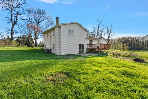$640,000 | 9095 76th Street Southeast, Alto, MI 49302