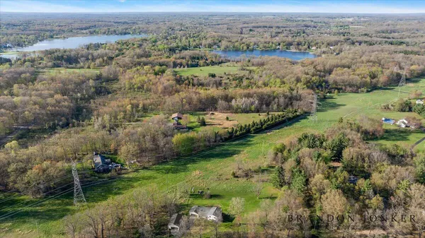 $640,000 | 9095 76th Street Southeast, Alto, MI 49302