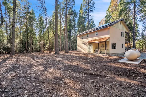 $800,000 | 740 Hideaway Loop, Alta, CA 95701