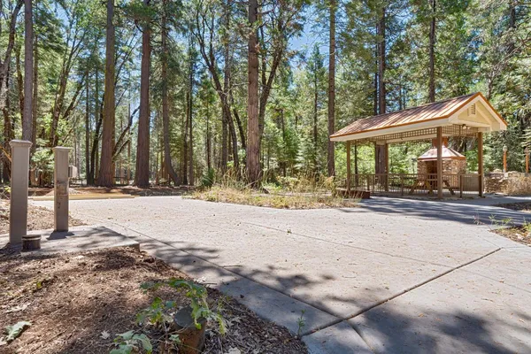 $800,000 | 740 Hideaway Loop, Alta, CA 95701