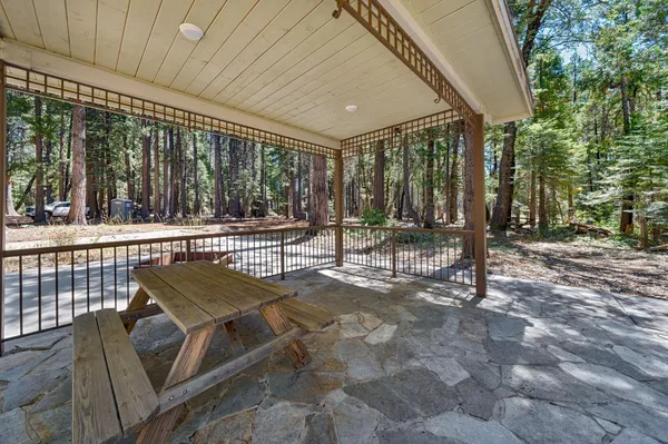 $800,000 | 740 Hideaway Loop, Alta, CA 95701