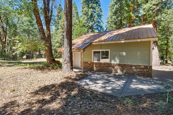 $800,000 | 740 Hideaway Loop, Alta, CA 95701