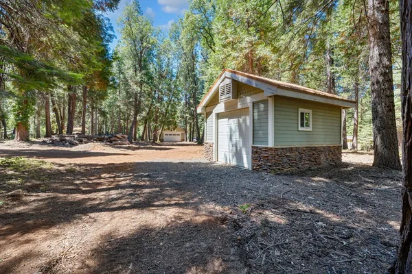 $800,000 | 740 Hideaway Loop, Alta, CA 95701