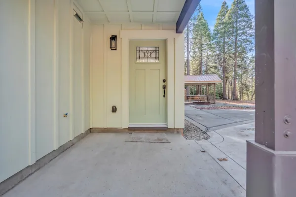 $800,000 | 740 Hideaway Loop, Alta, CA 95701