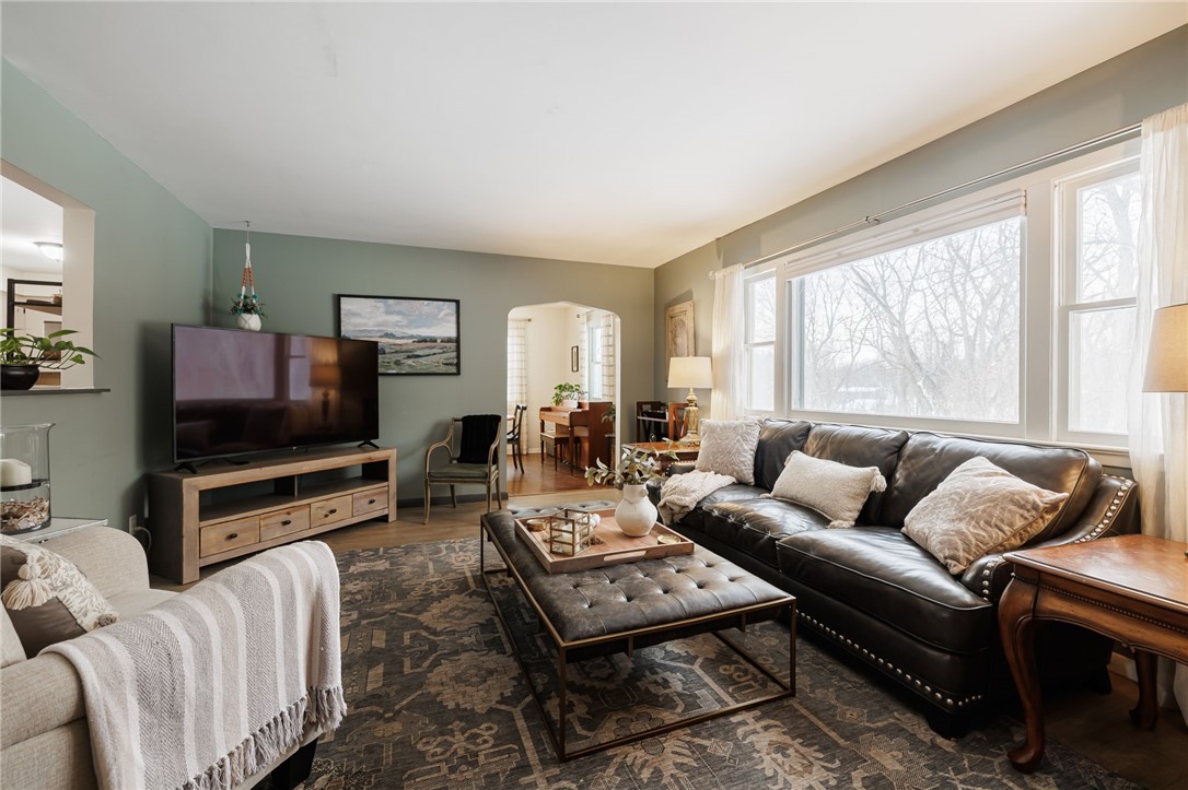 6071 Pannell Road Farmington, NY 14425 - Photo 3 of 36