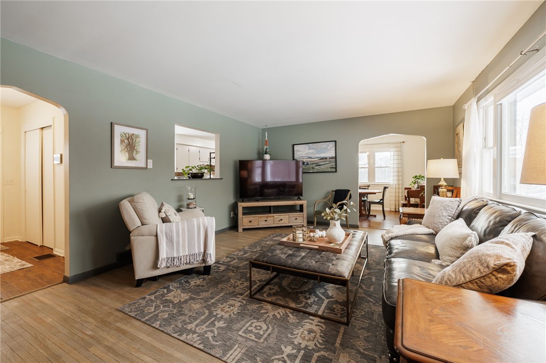 6071 Pannell Road Farmington, NY 14425 - Photo 4 of 36