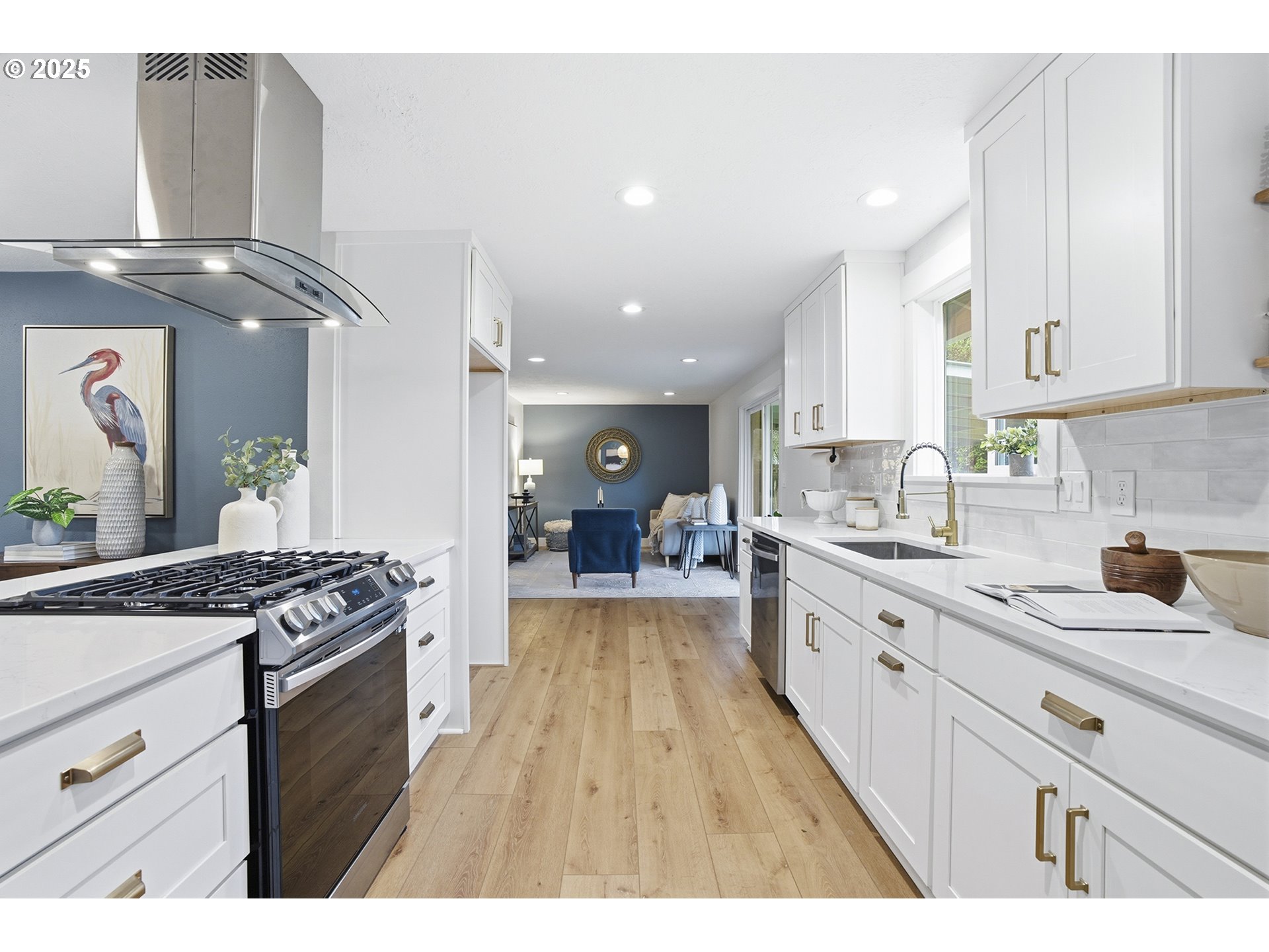 20305 Southwest 86th Avenue Tualatin, OR 97062 - Photo 16 of 43