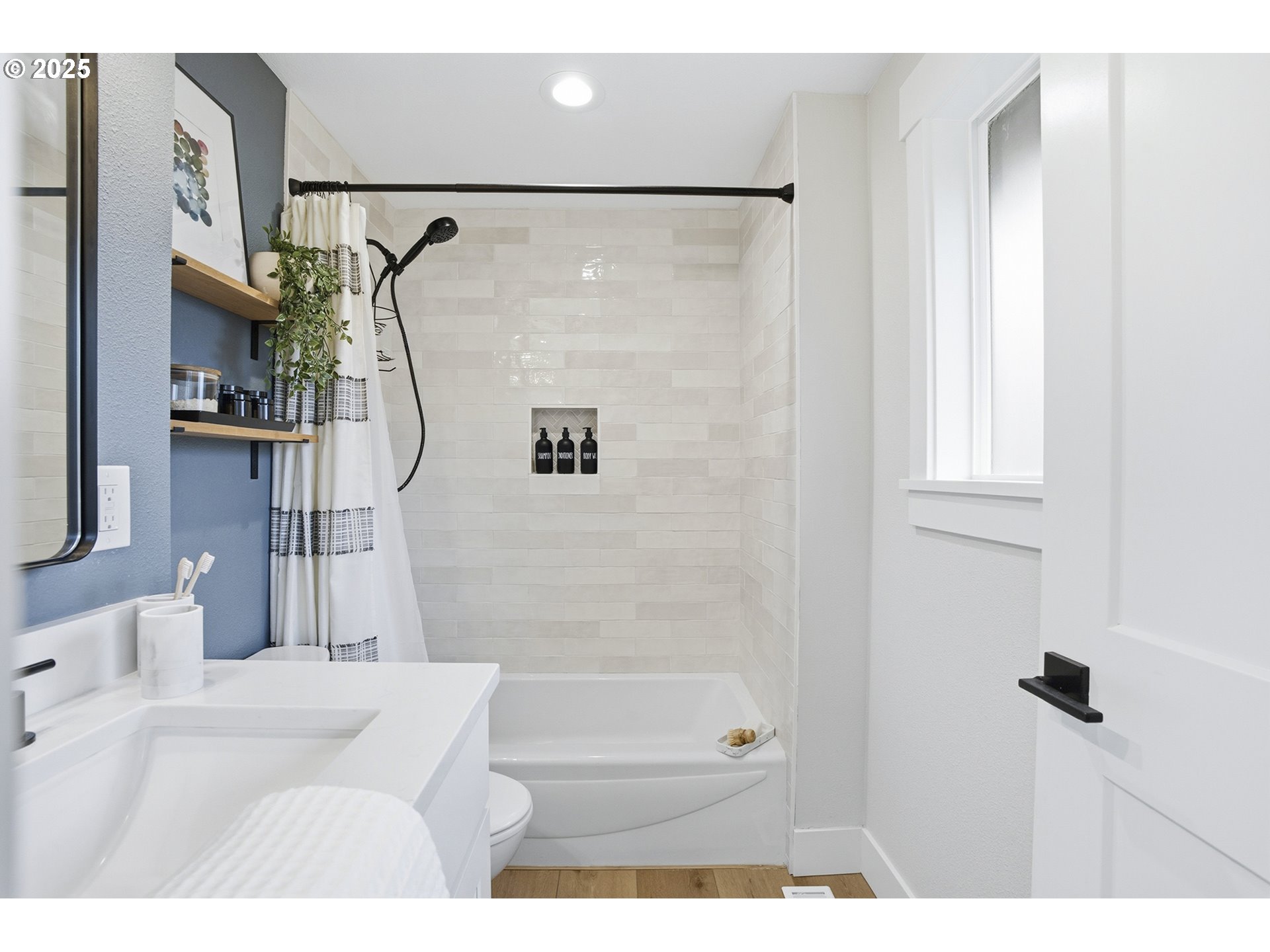 20305 Southwest 86th Avenue Tualatin, OR 97062 - Photo 36 of 43