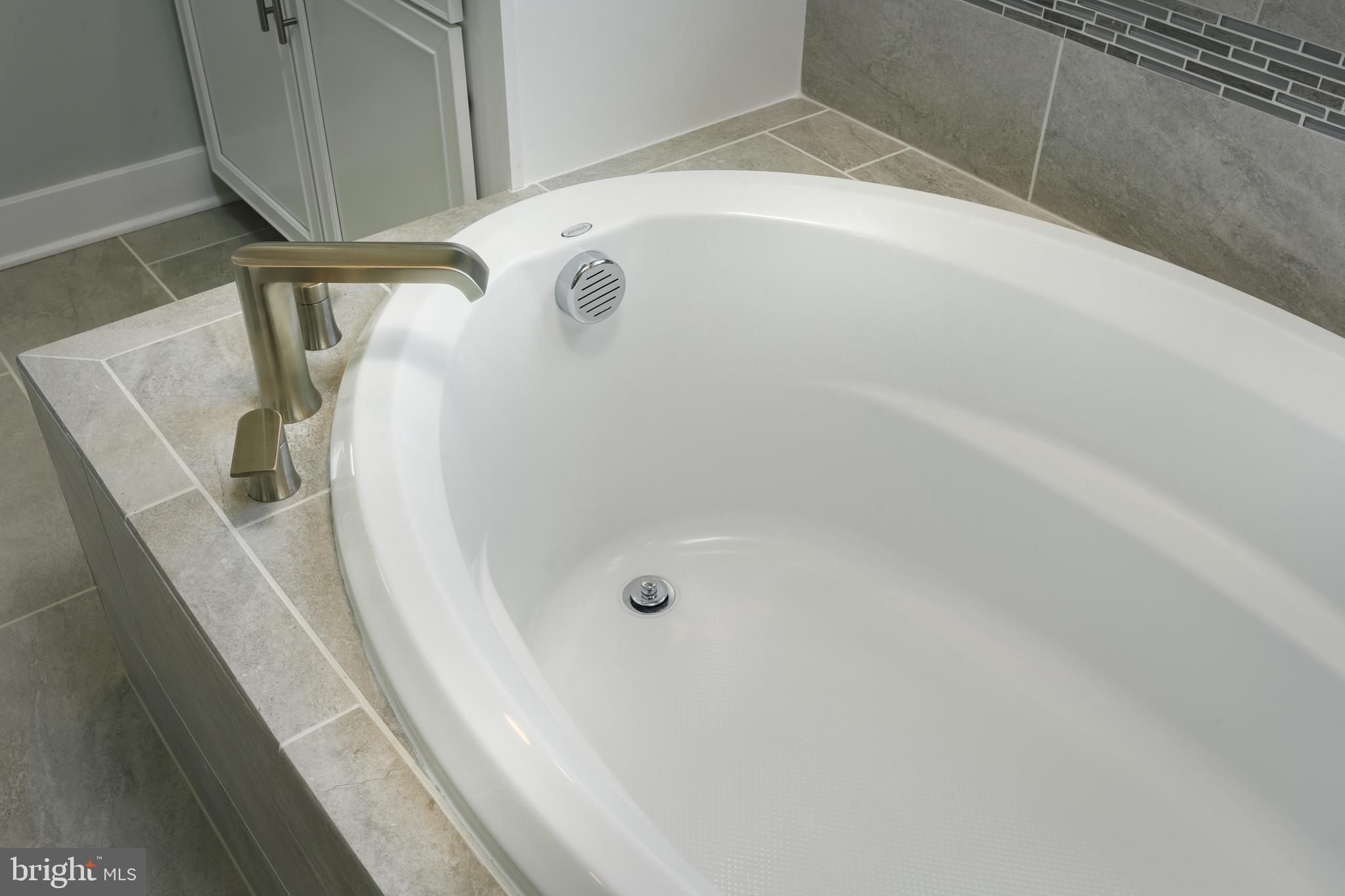 2201 Denali Drive Frederick, MD 21702 - Photo 6 of 22