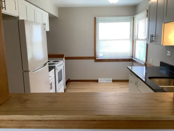 $2,200 | 4920 Cypress Drive, Hillside, IL 60162