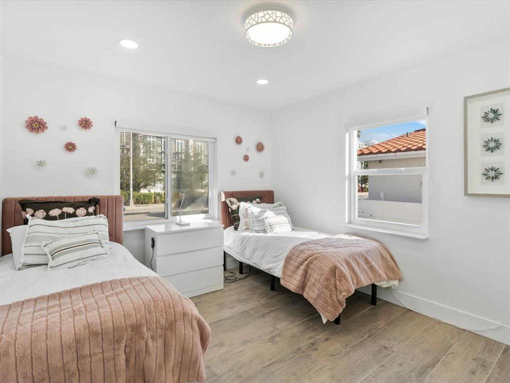 9232 Harding Avenue Surfside, FL 33154 - Photo 15 of 24