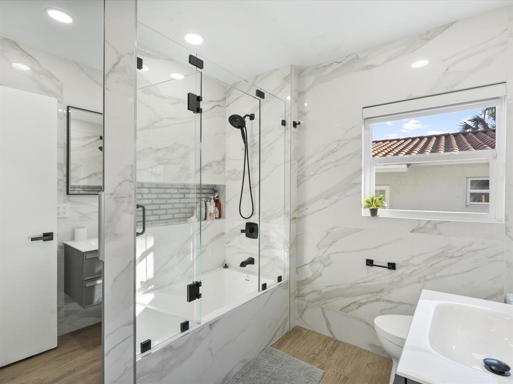 9232 Harding Avenue Surfside, FL 33154 - Photo 18 of 24