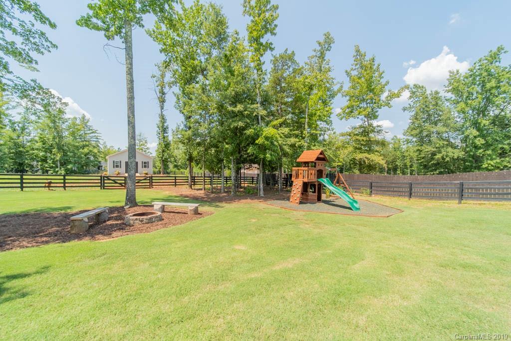 3065 Glenmoor Road York, SC 29745 - Photo 5 of 29 Gallery Image 5