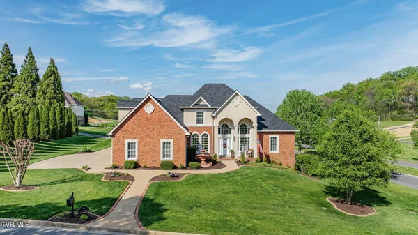 $990,000 | 1 Honeysuckle Court, Johnson City, TN 37615