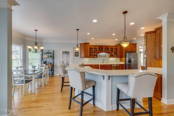$990,000 | 1 Honeysuckle Court, Johnson City, TN 37615
