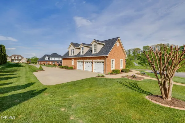 $990,000 | 1 Honeysuckle Court, Johnson City, TN 37615