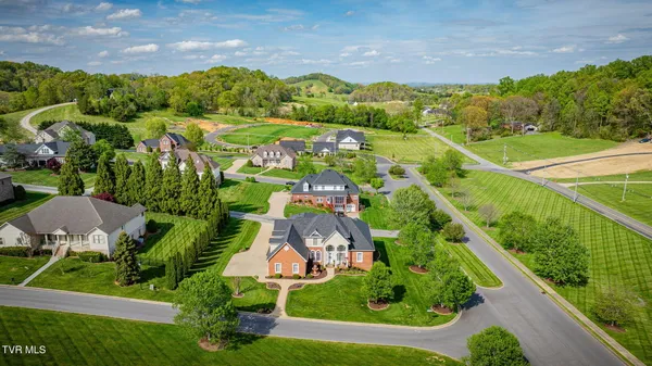 $990,000 | 1 Honeysuckle Court, Johnson City, TN 37615
