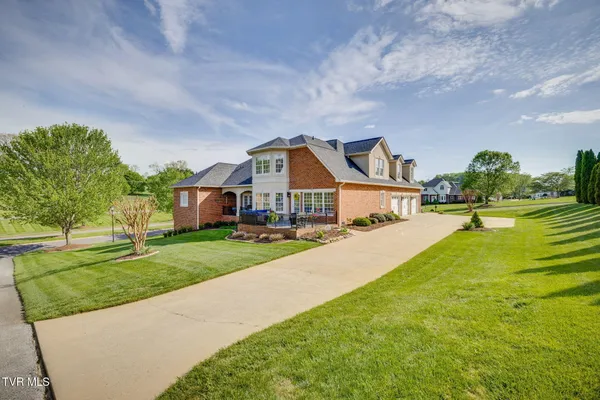 $990,000 | 1 Honeysuckle Court, Johnson City, TN 37615