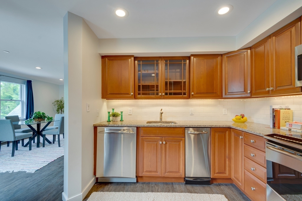 140 Lincoln Road, Unit 218 Lincoln, MA 01773 - Photo 8 of 22