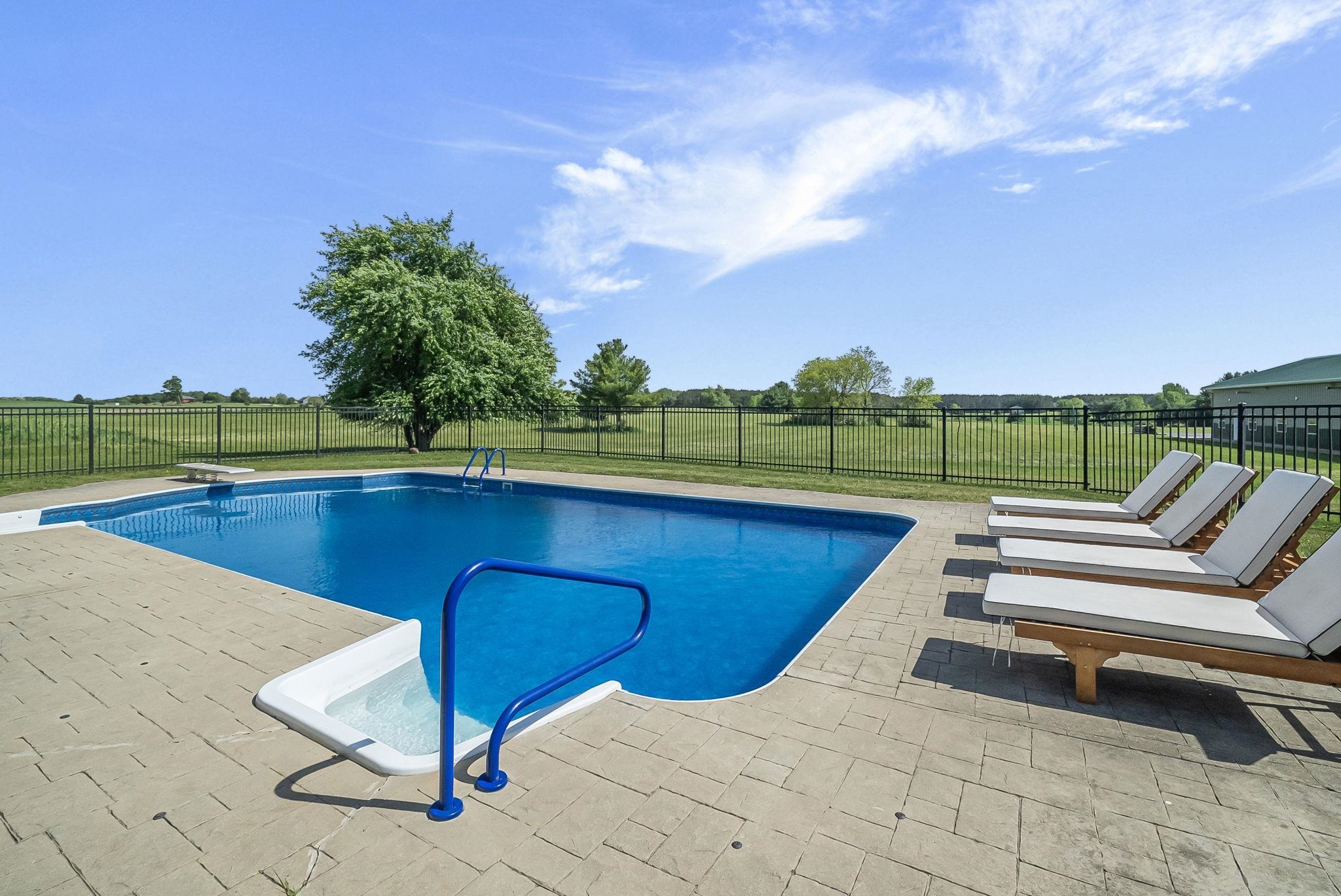 6801 Secor Road Traverse City, MI 49685 - Photo 10 of 99