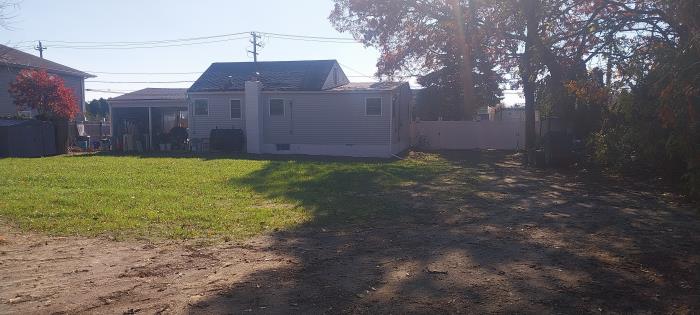 47 Weeks Road North Babylon, NY 11703 - Photo 32 of 40