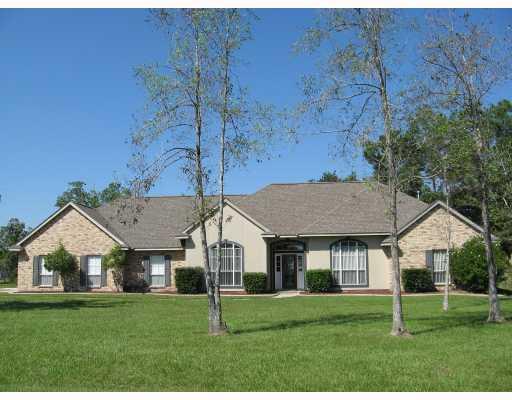 301 Rue Piper Slidell, LA 70461 - Photo 1 of 8 Gallery Image 1