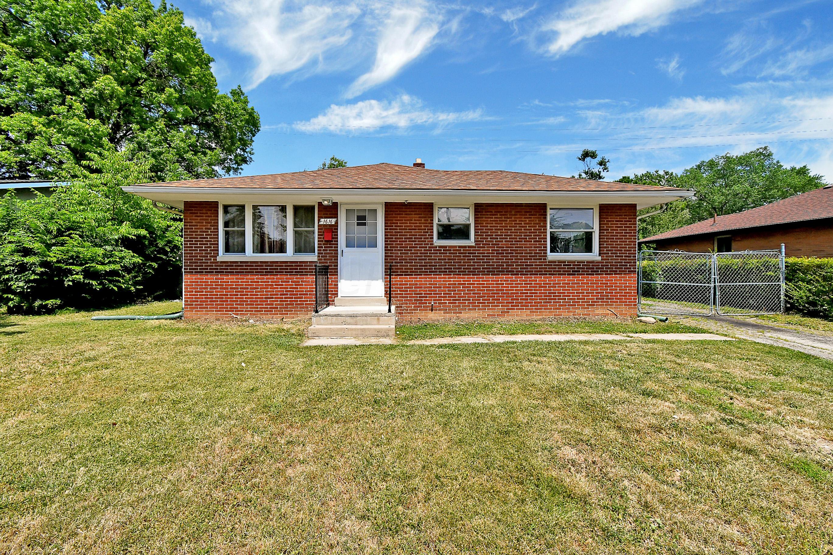 1616 Bostwick Road Columbus, OH 43227 - Photo 1 of 28 Gallery Image 1