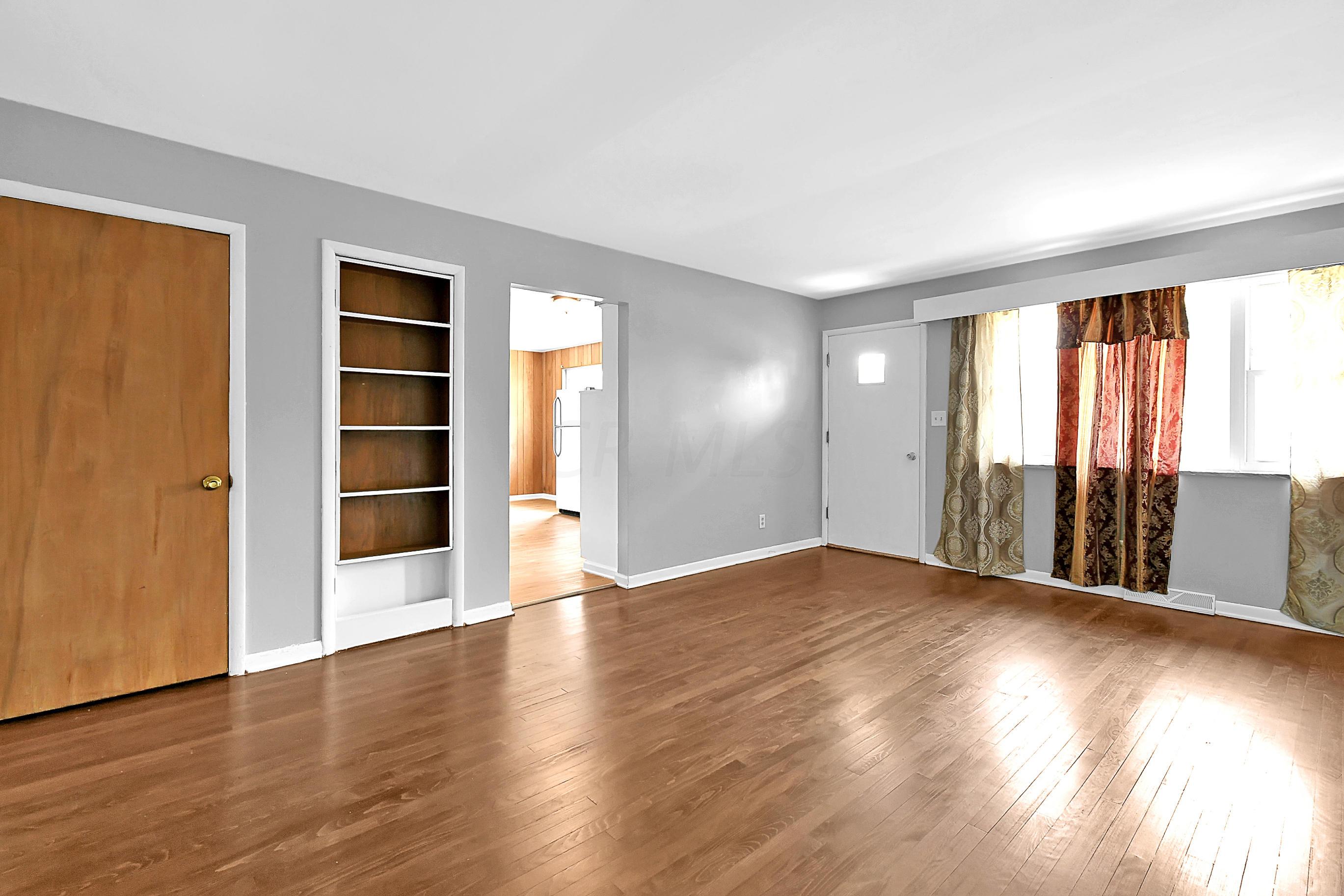 1616 Bostwick Road Columbus, OH 43227 - Photo 3 of 28 Gallery Image 3
