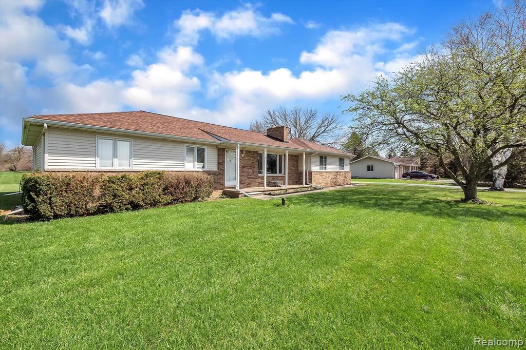 3040 West Coon Lake Road Howell, MI 48843 - Photo 2 of 41