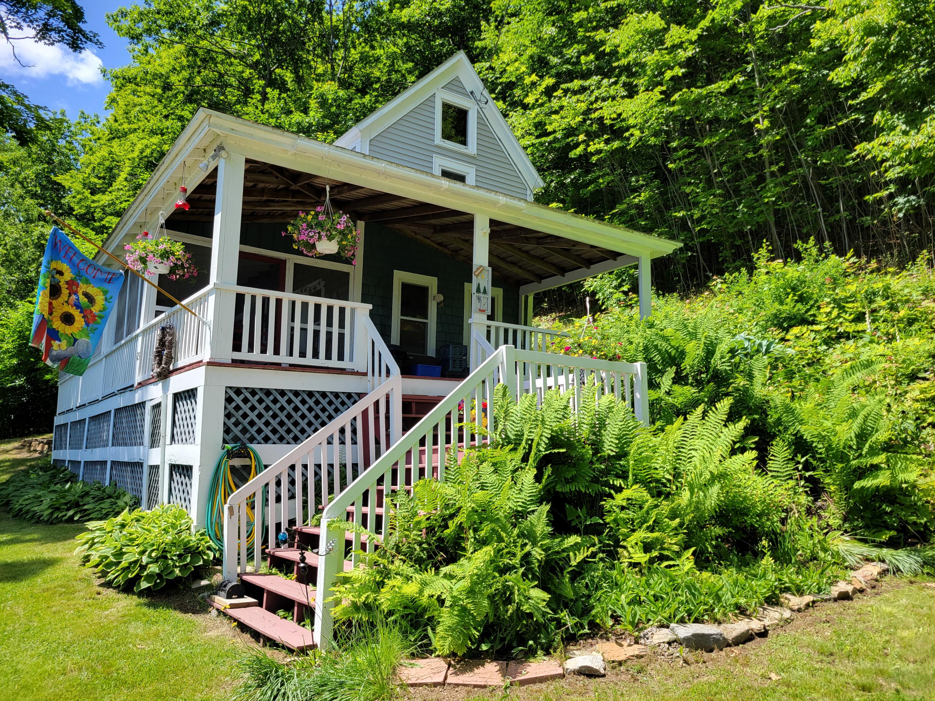 422-425 Pond Road Mount Vernon, ME 04352 - Photo 2 of 51 leeextB