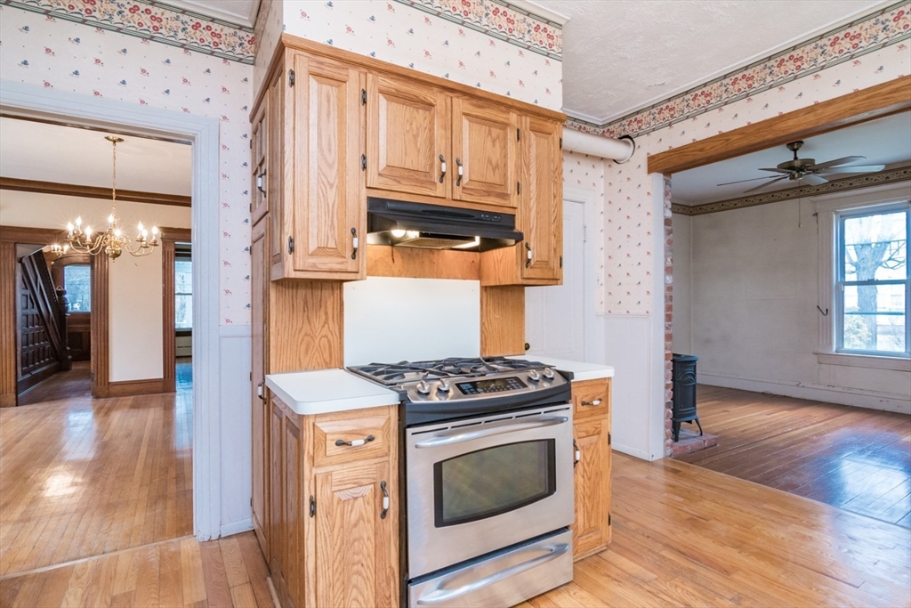 101 Hampden Road East Longmeadow, MA 01028 - Photo 20 of 41