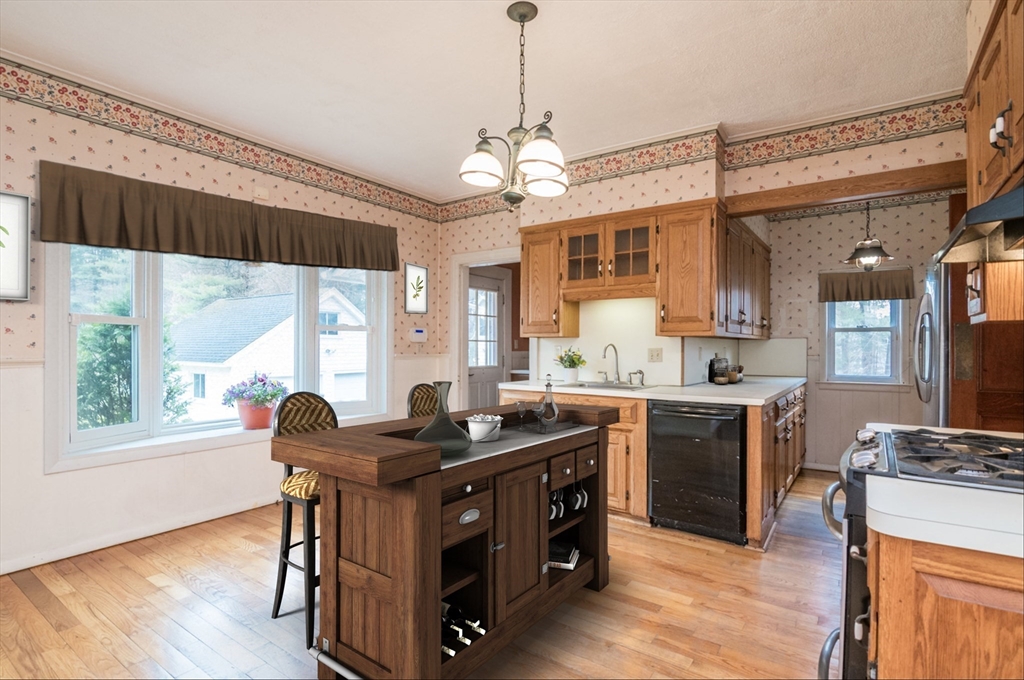 101 Hampden Road East Longmeadow, MA 01028 - Photo 22 of 41