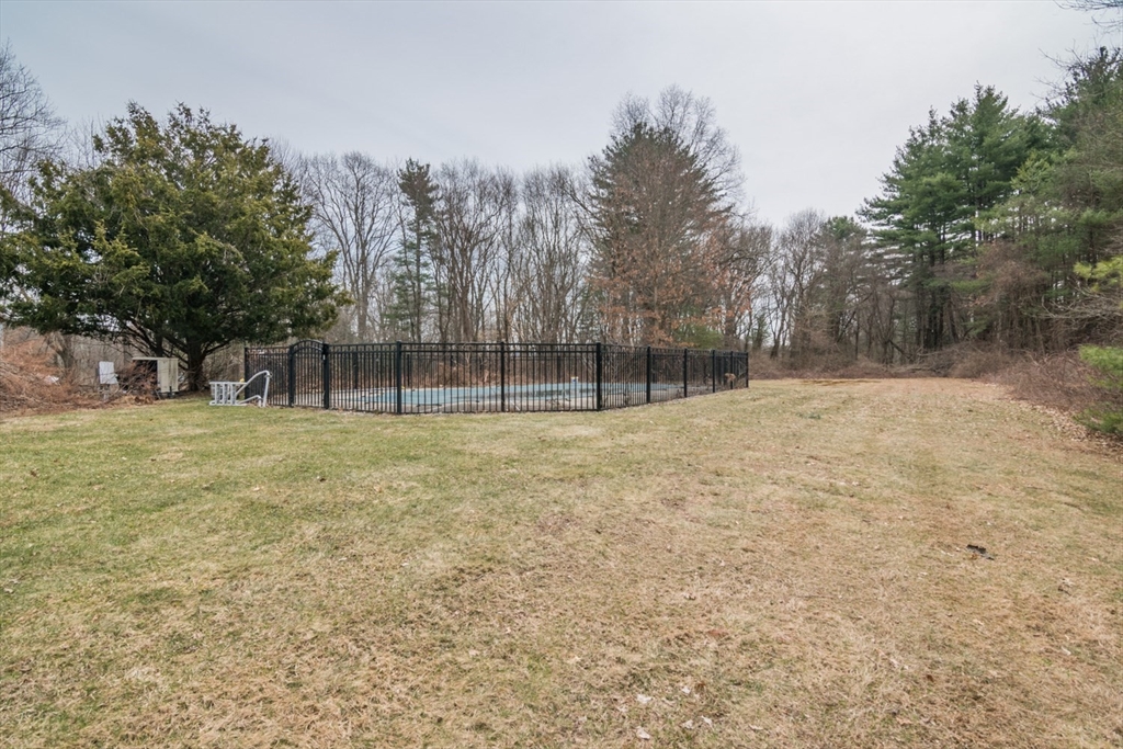 101 Hampden Road East Longmeadow, MA 01028 - Photo 7 of 41