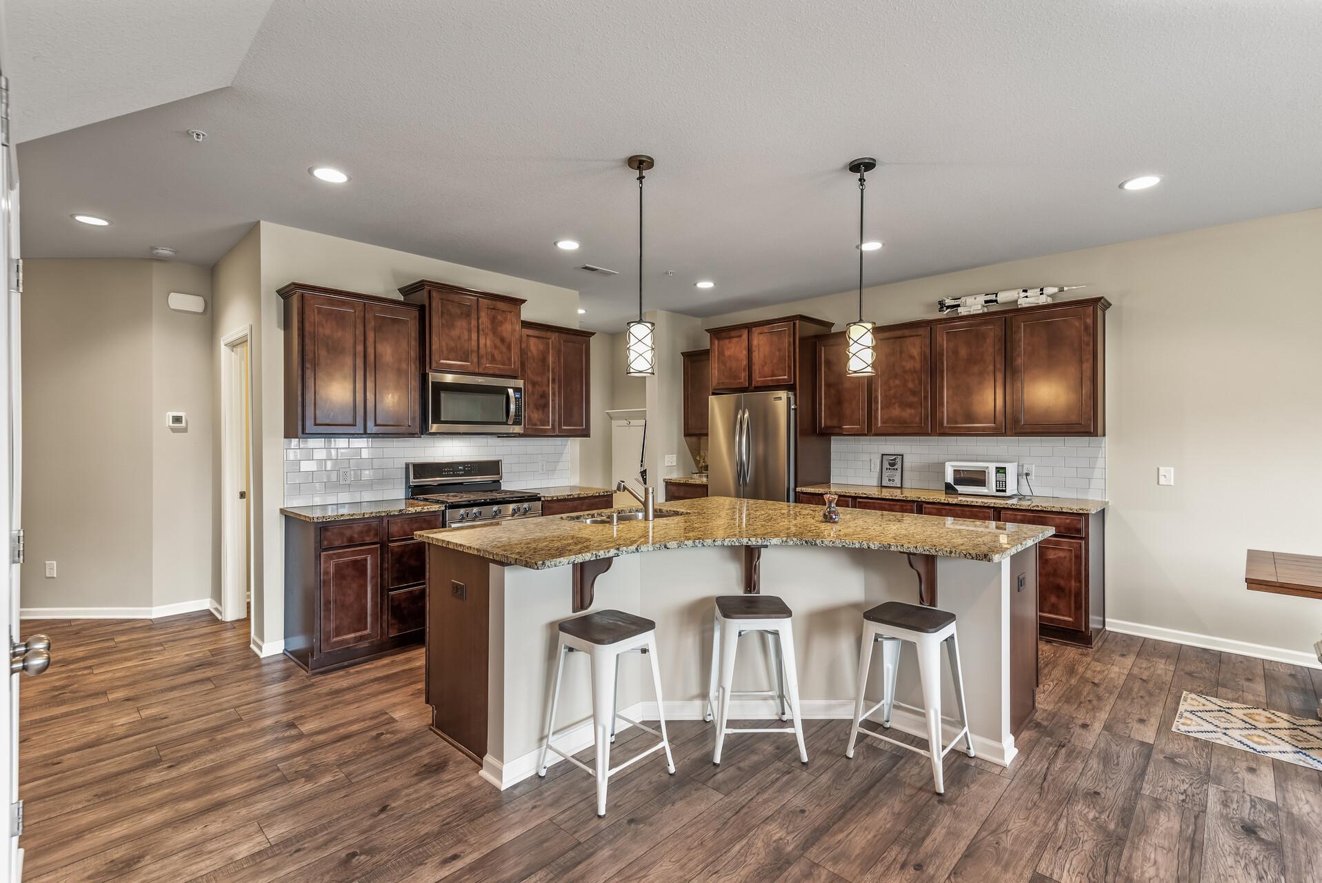 705 Rockburn Road Chanhassen, MN 55317 - Photo 14 of 34 Gallery Image 14