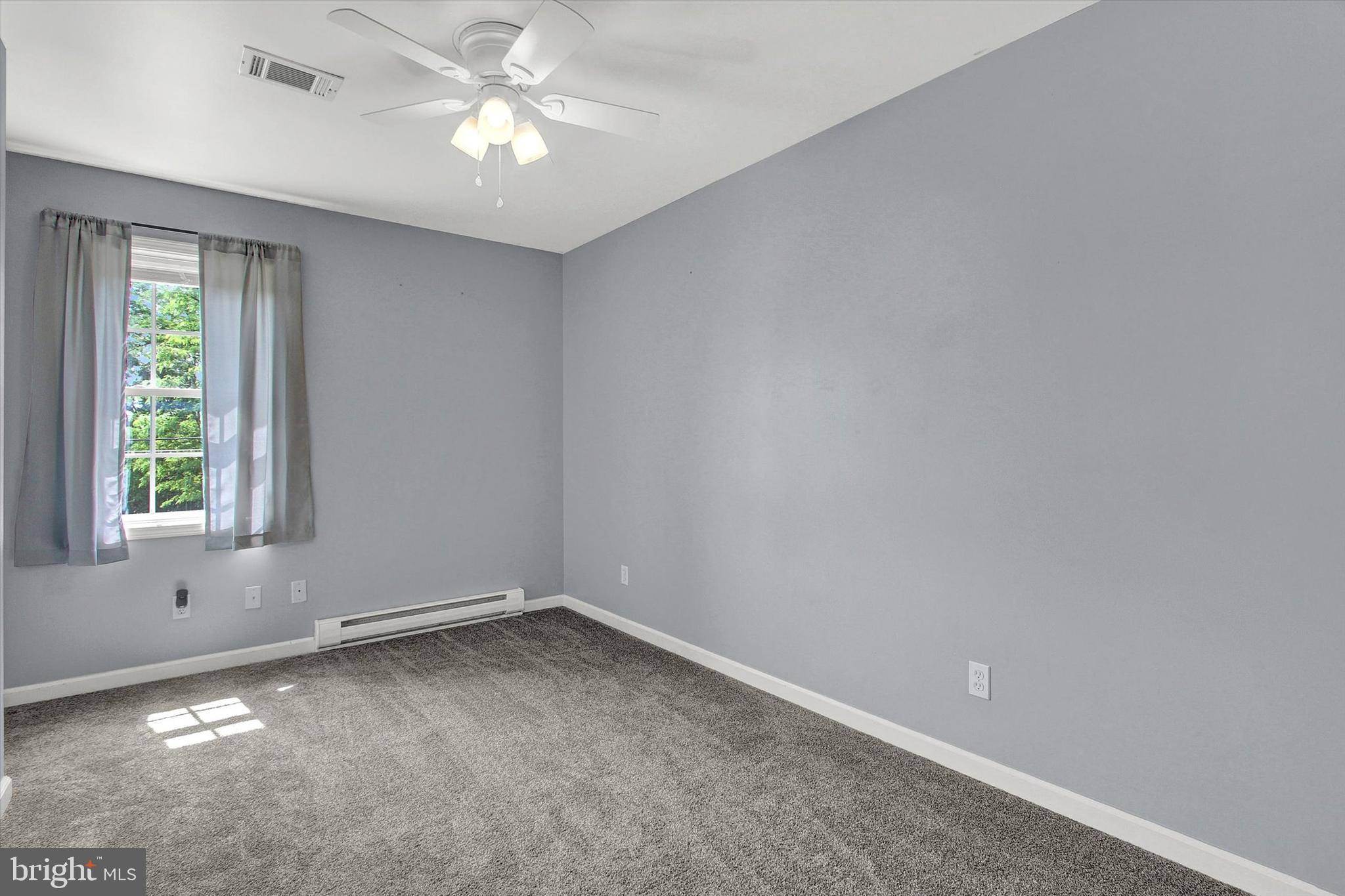 326 Ridge Avenue, Unit 1 Waynesboro, PA 17268 - Photo 18 of 27 Bedroom 3