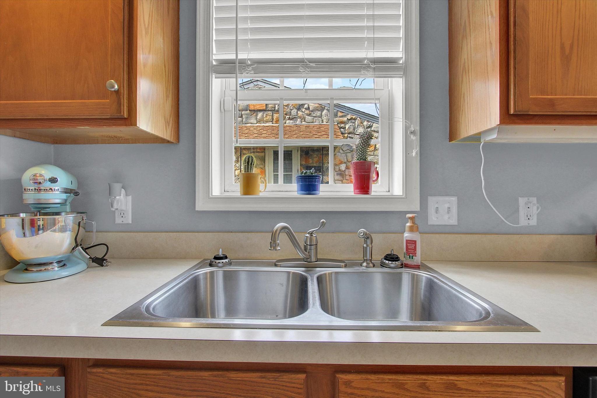 326 Ridge Avenue, Unit 1 Waynesboro, PA 17268 - Photo 8 of 27 Gallery Image 8