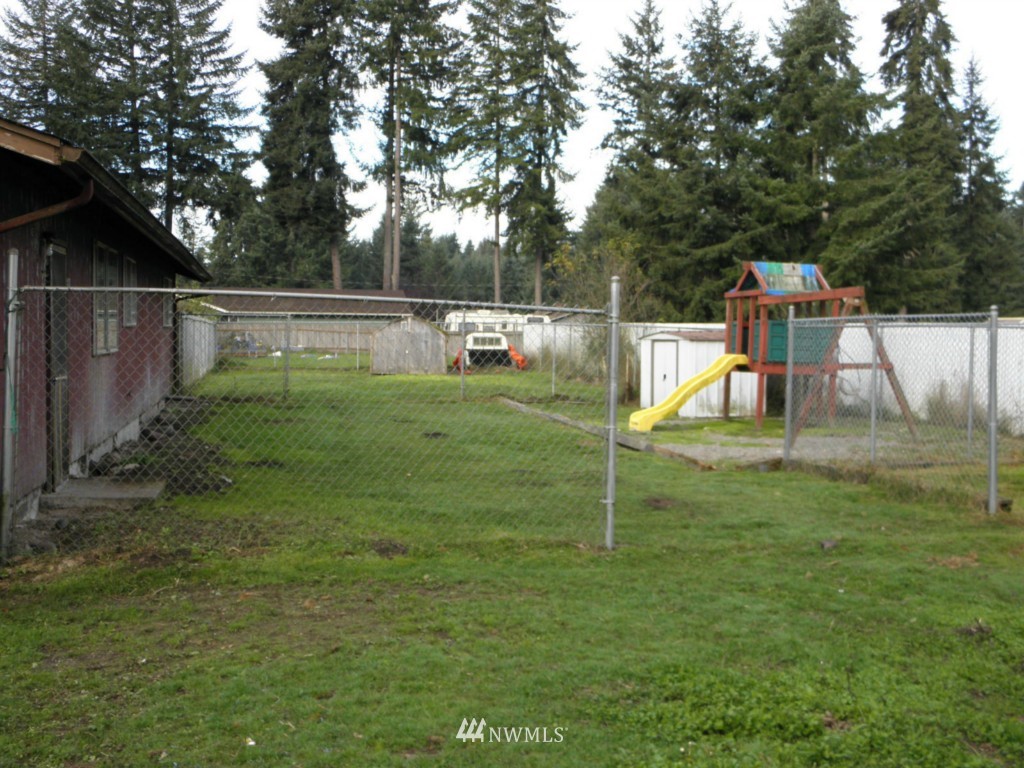 8040 176th Avenue Southwest Rochester, WA 98579 - Photo 3 of 9