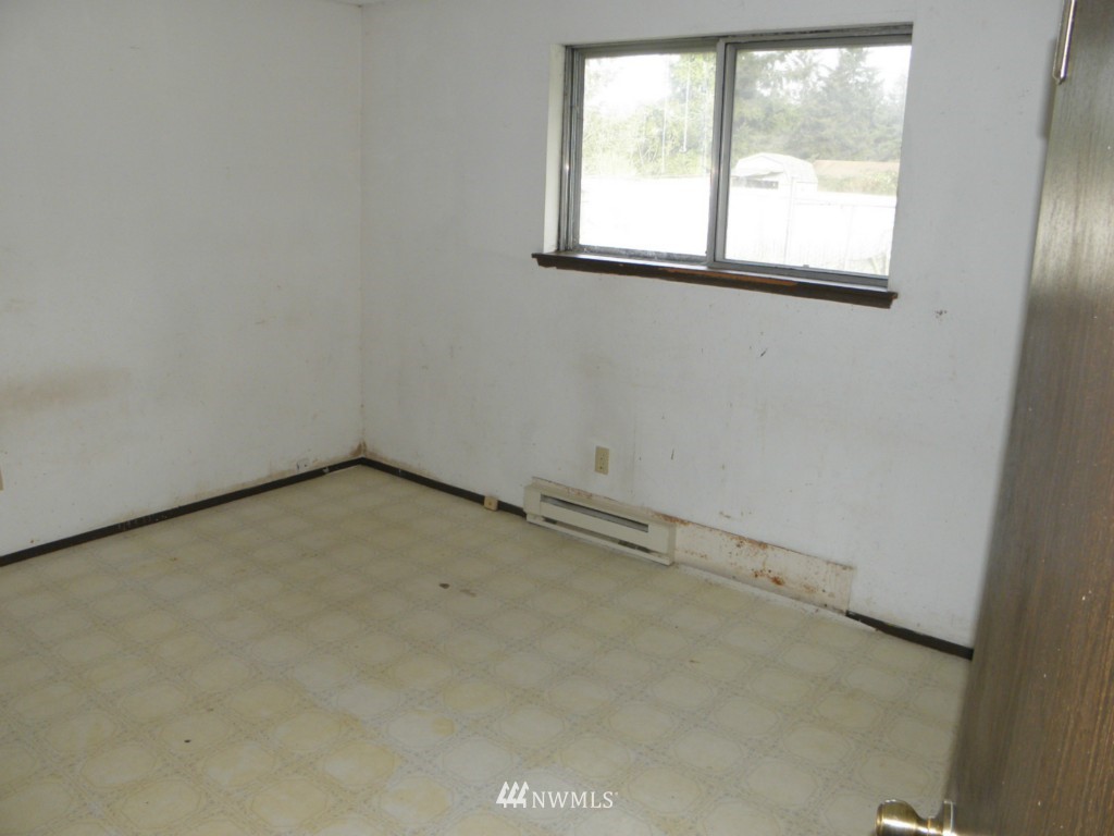 8040 176th Avenue Southwest Rochester, WA 98579 - Photo 9 of 9