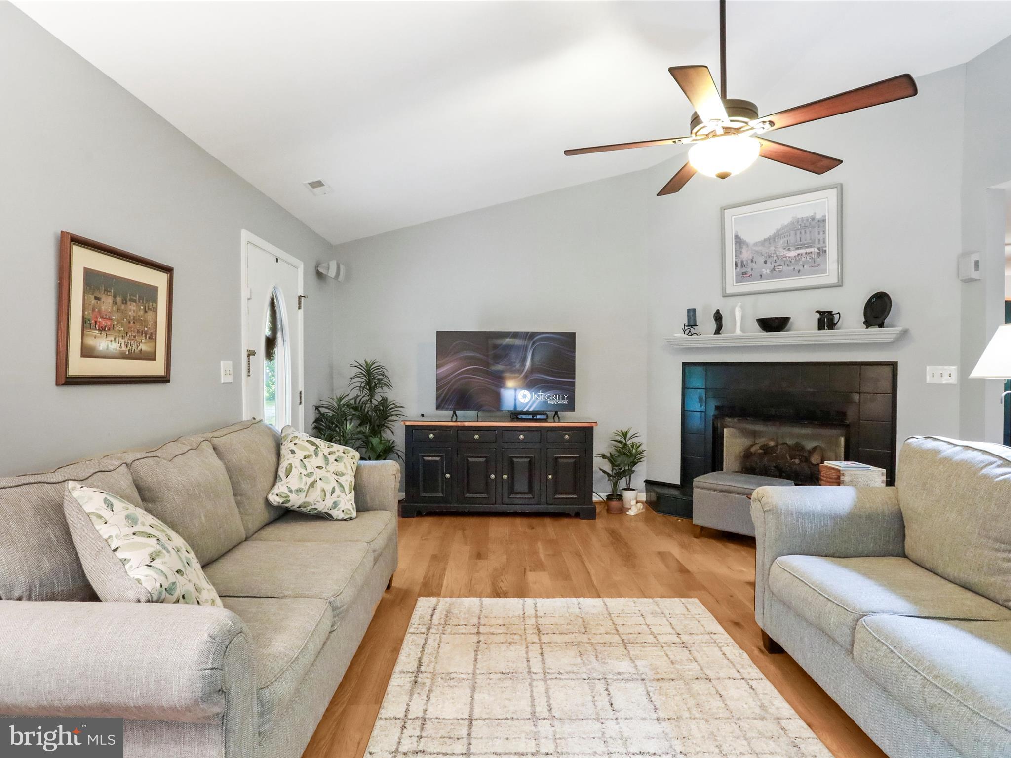 345 Cather Road Berryville, VA 22611 - Photo 7 of 51 Living room