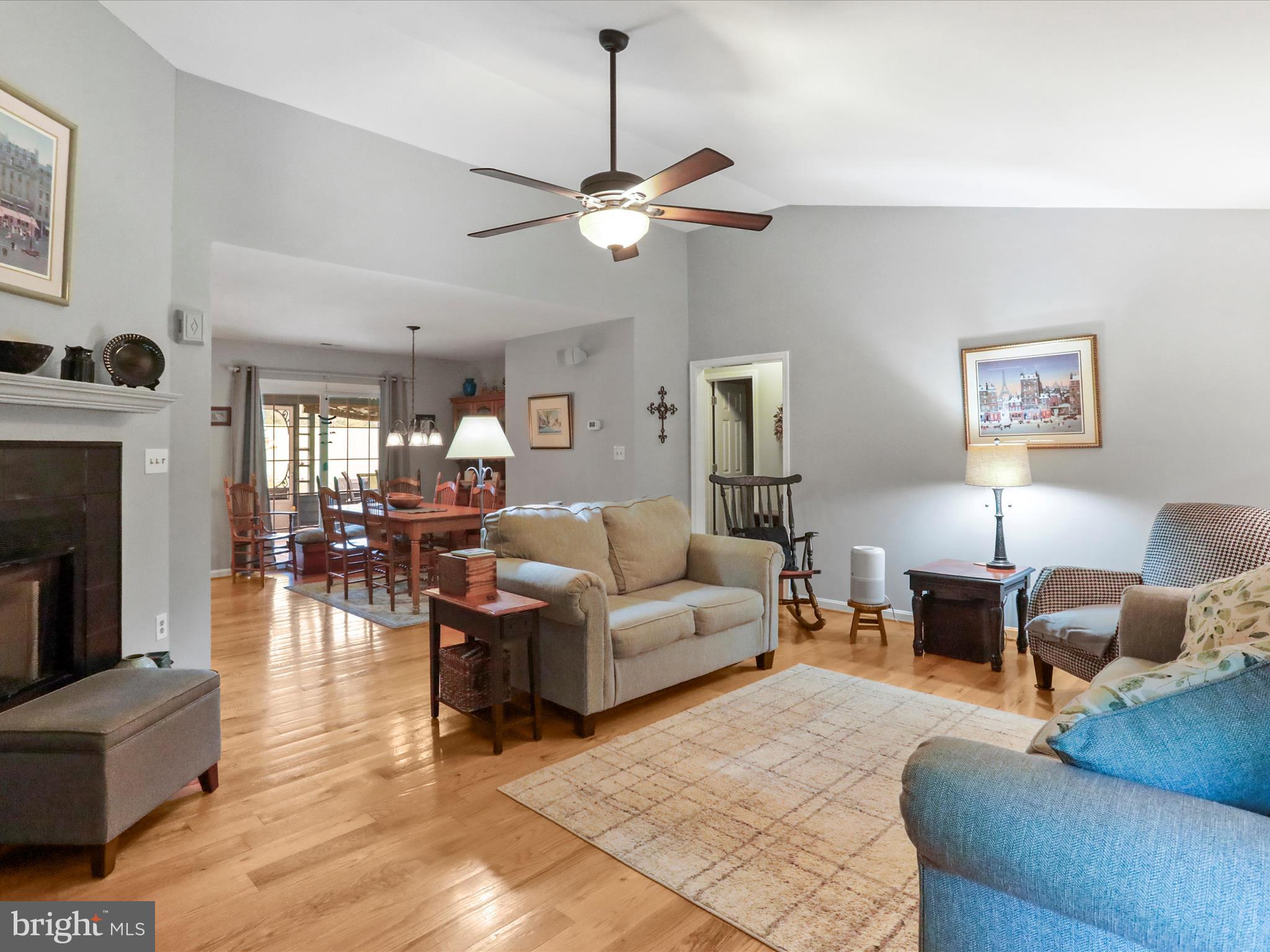 345 Cather Road Berryville, VA 22611 - Photo 8 of 51 Living room