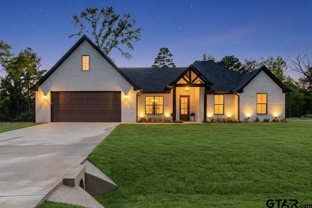 404 Small Oaks Road Kilgore, TX 75662 - Photo 1 of 35 Gallery Image 1
