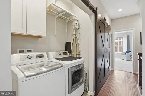 $929,900 | 232 Bluemont Branch Terrace Southeast, Leesburg, VA 20175