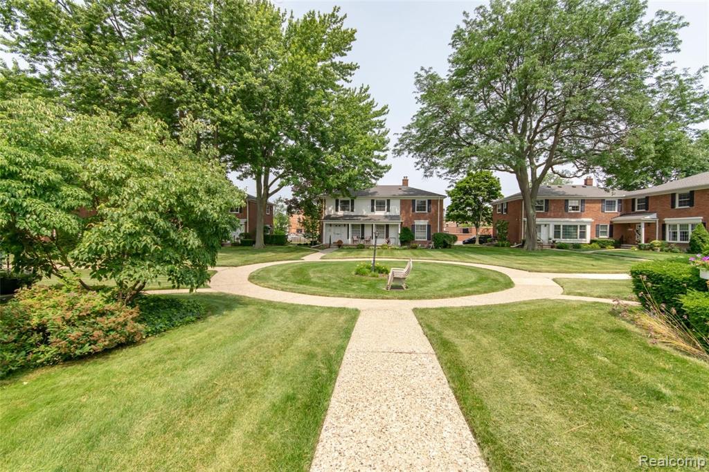 634 Cadieux Road Grosse Pointe, MI 48230 - Photo 24 of 34