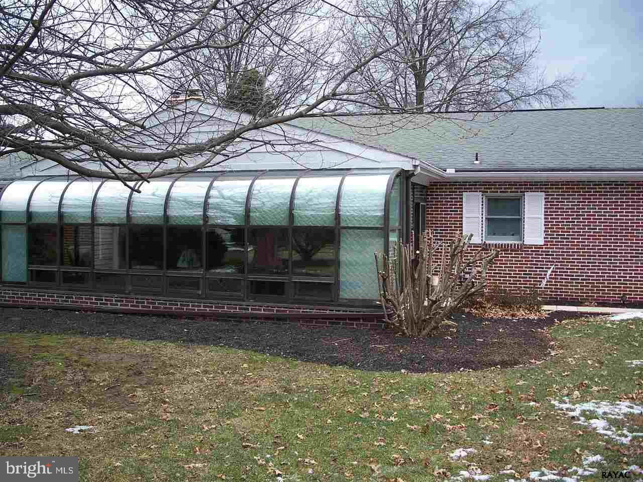 5044 East Prospect Road York, PA 17406 - Photo 4 of 29 Gallery Image 4