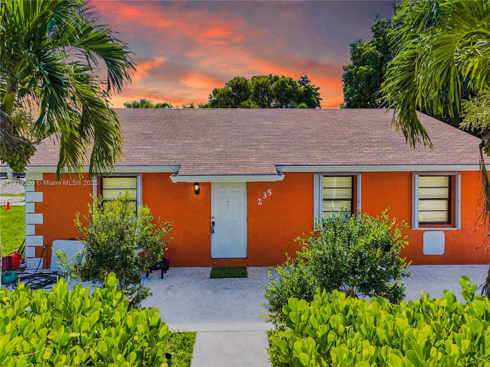 235 Southwest 16th Terrace Homestead, FL 33030 - Photo 38 of 56