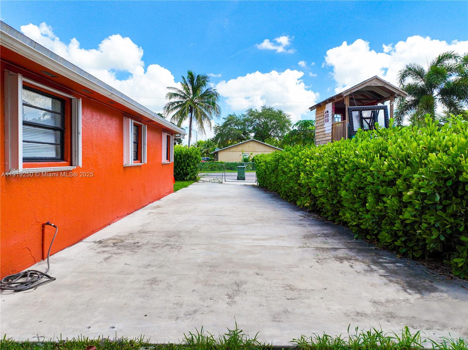 235 Southwest 16th Terrace Homestead, FL 33030 - Photo 41 of 56